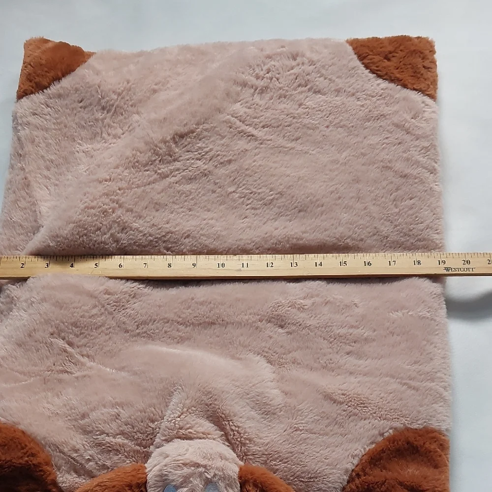 Plush Dog Blanket with‎ Brown Accents
